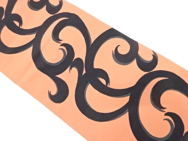 アンティーク　本場筑前博多　唐草模様織り出し名古屋帯（着用可）